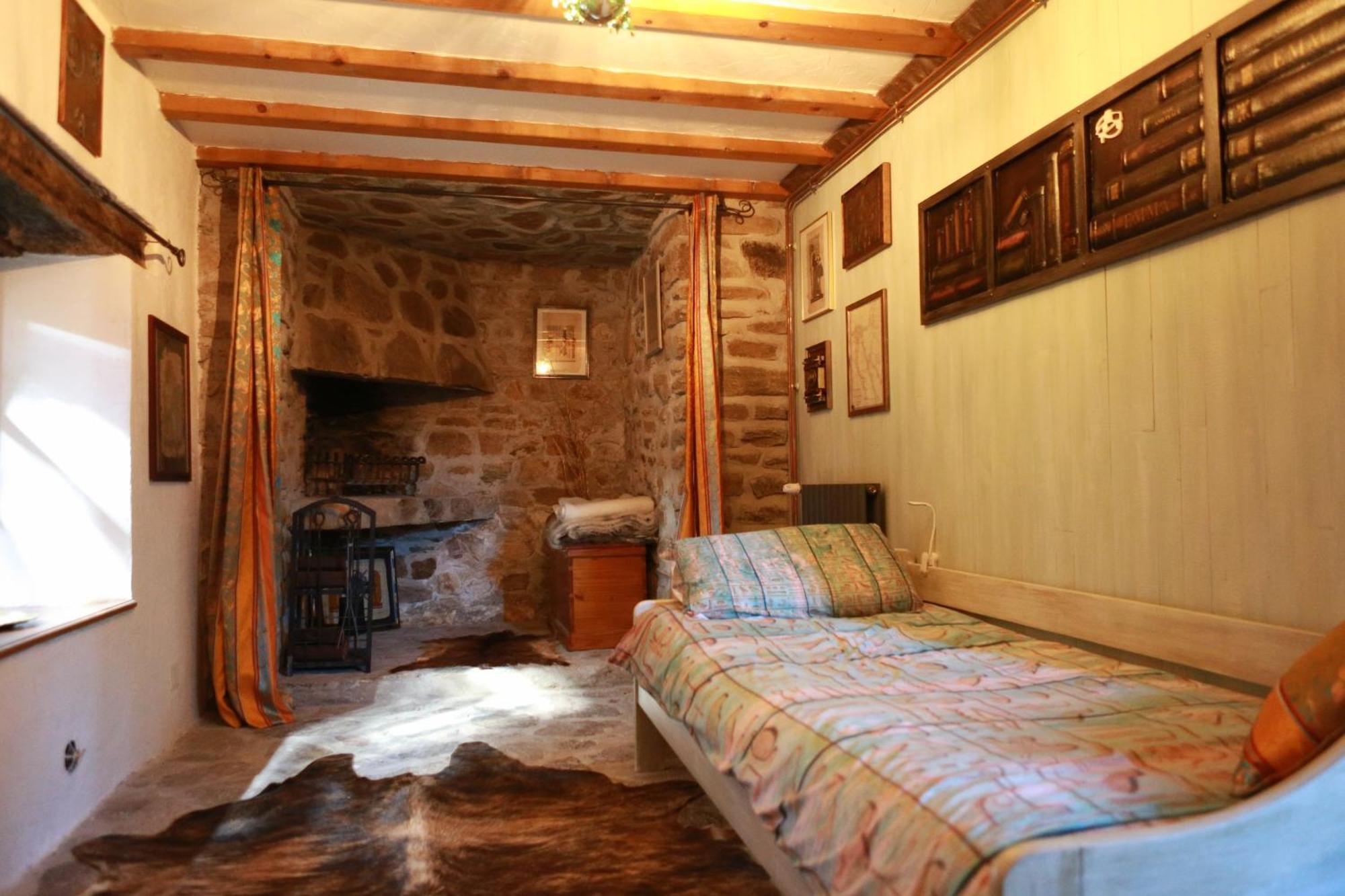 Chambre Steampunk Jules Vernes Bosbonparent Buitenkant foto